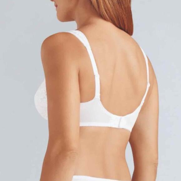 Amoena Rebecca Soft Bra White 0806 Size 44B Wireless Mastectomy Bra - Picture 9 of 10